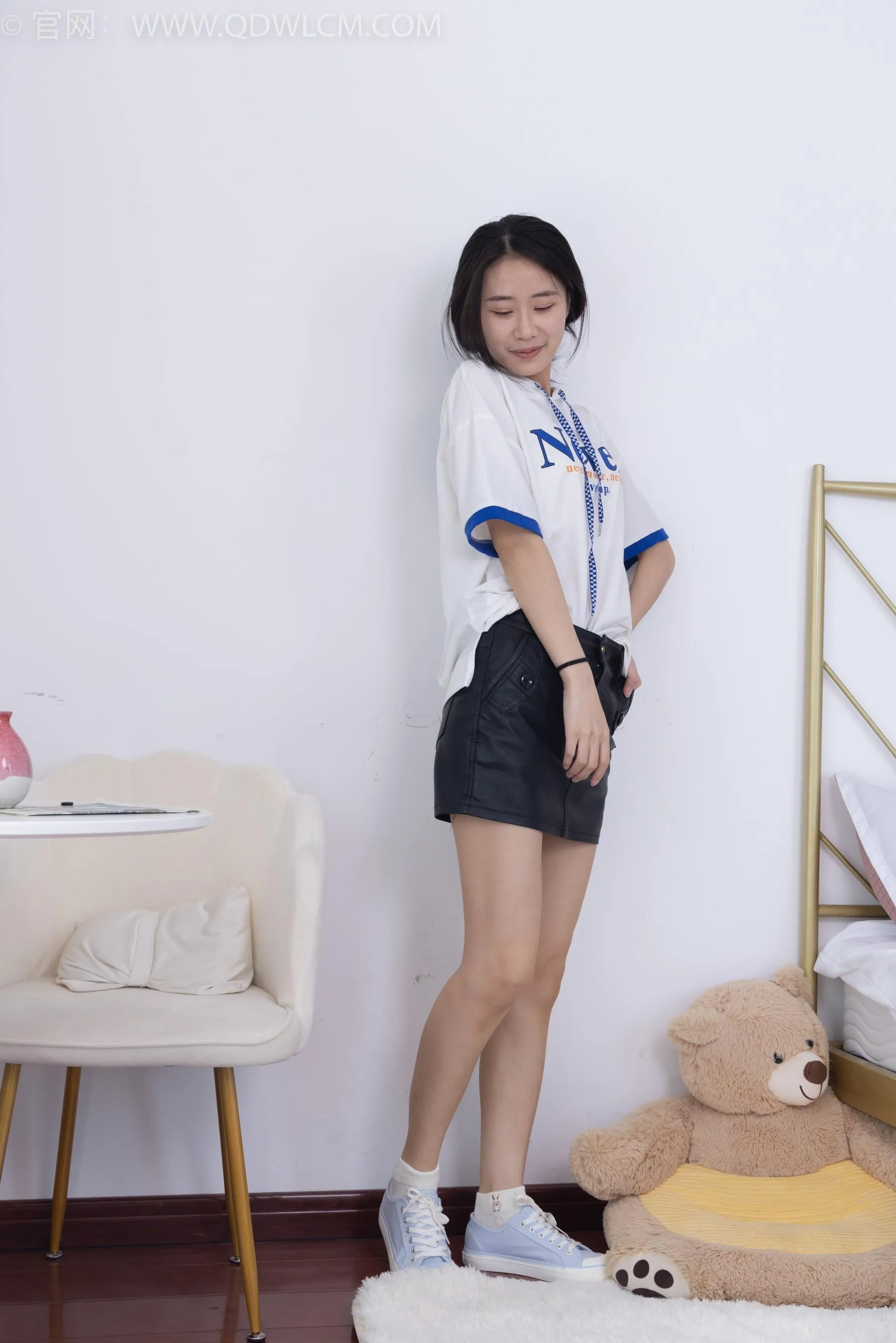 物恋传媒 NO.1530 菜菜-冬日雪花 [184P]插图4